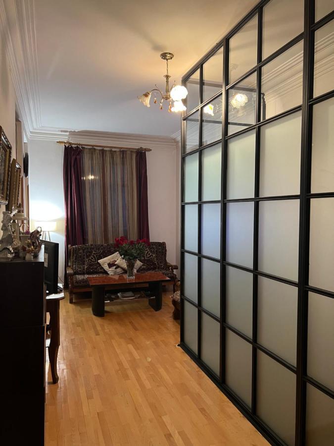Apartment 54 Тбилиси Екстериор снимка